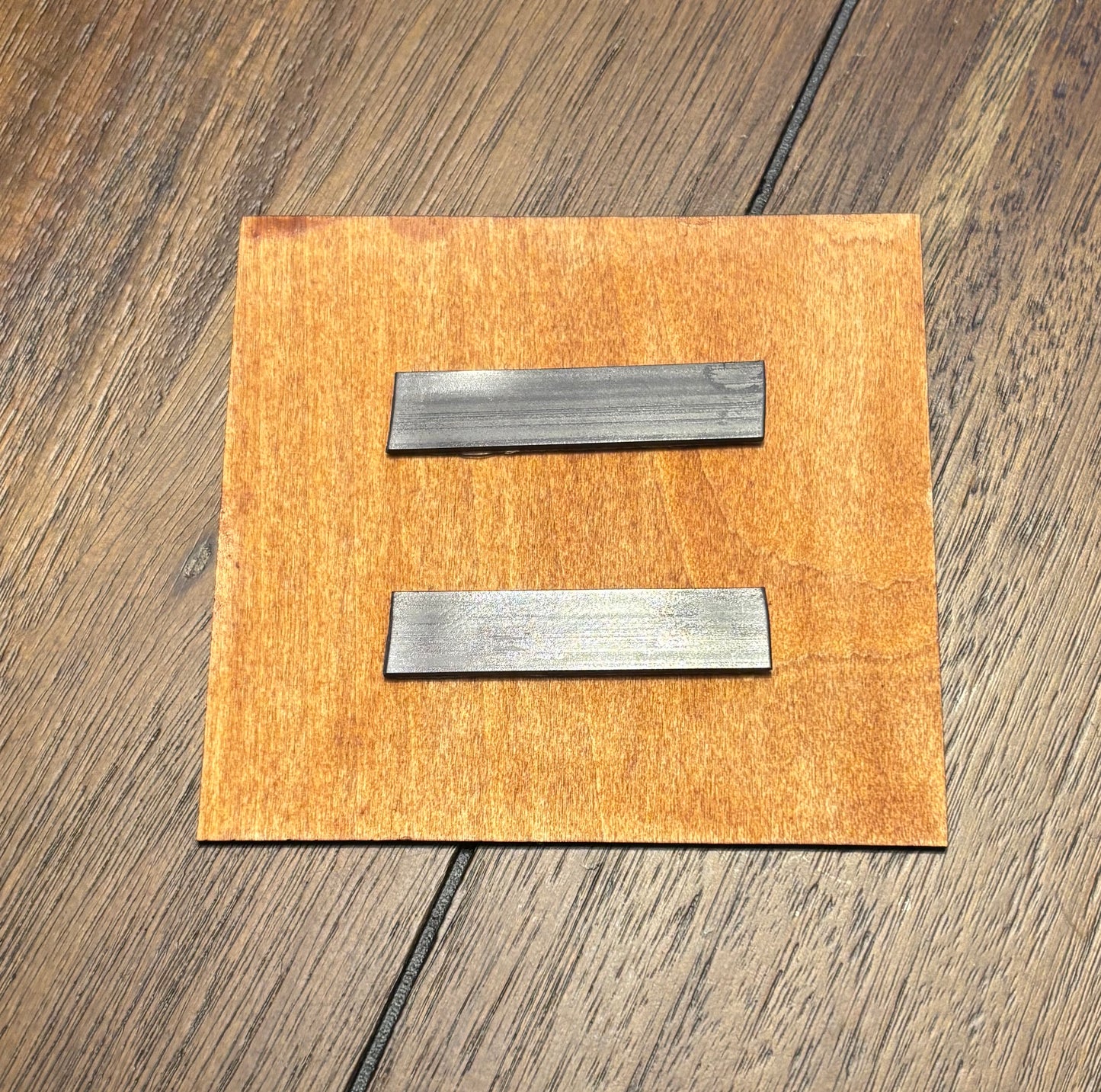 Stained basswood fridge magnet of the Minutemen logo from the Fallout video games