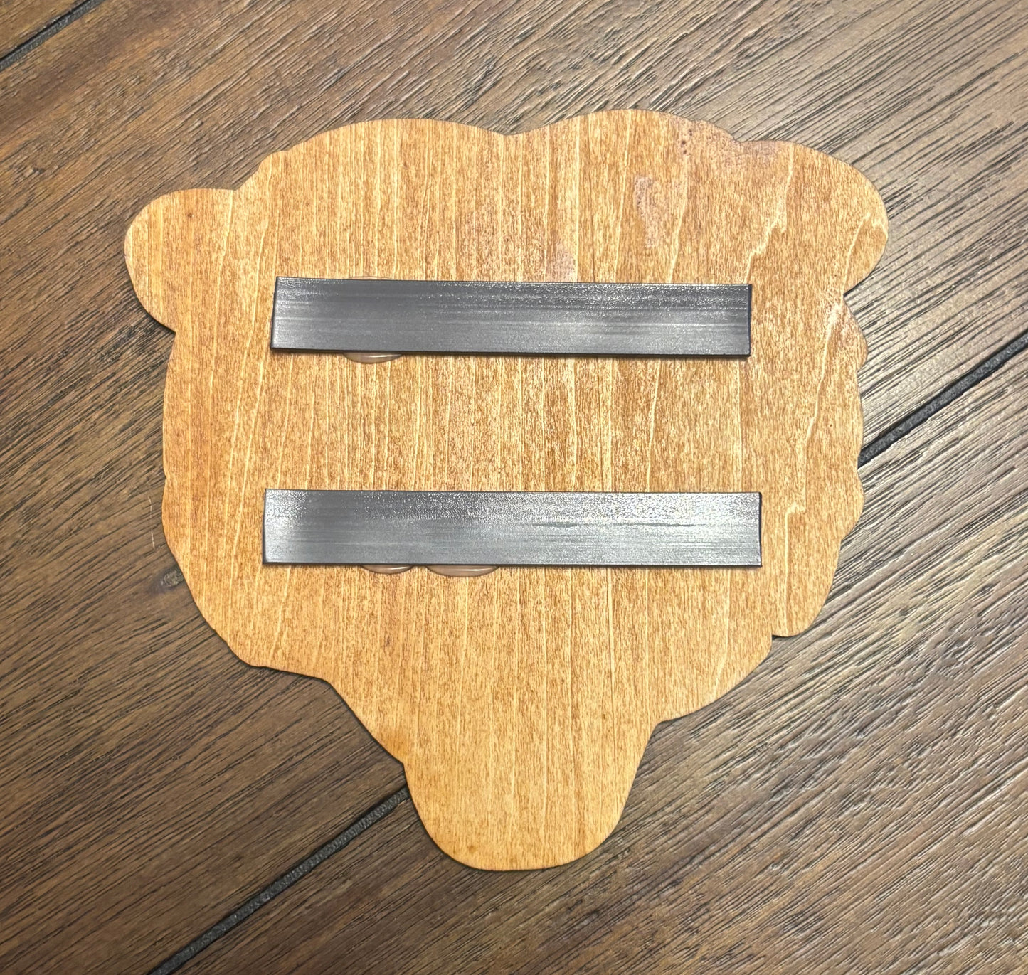 Stained basswood fridge magnet of the Chicago Bears football team logo