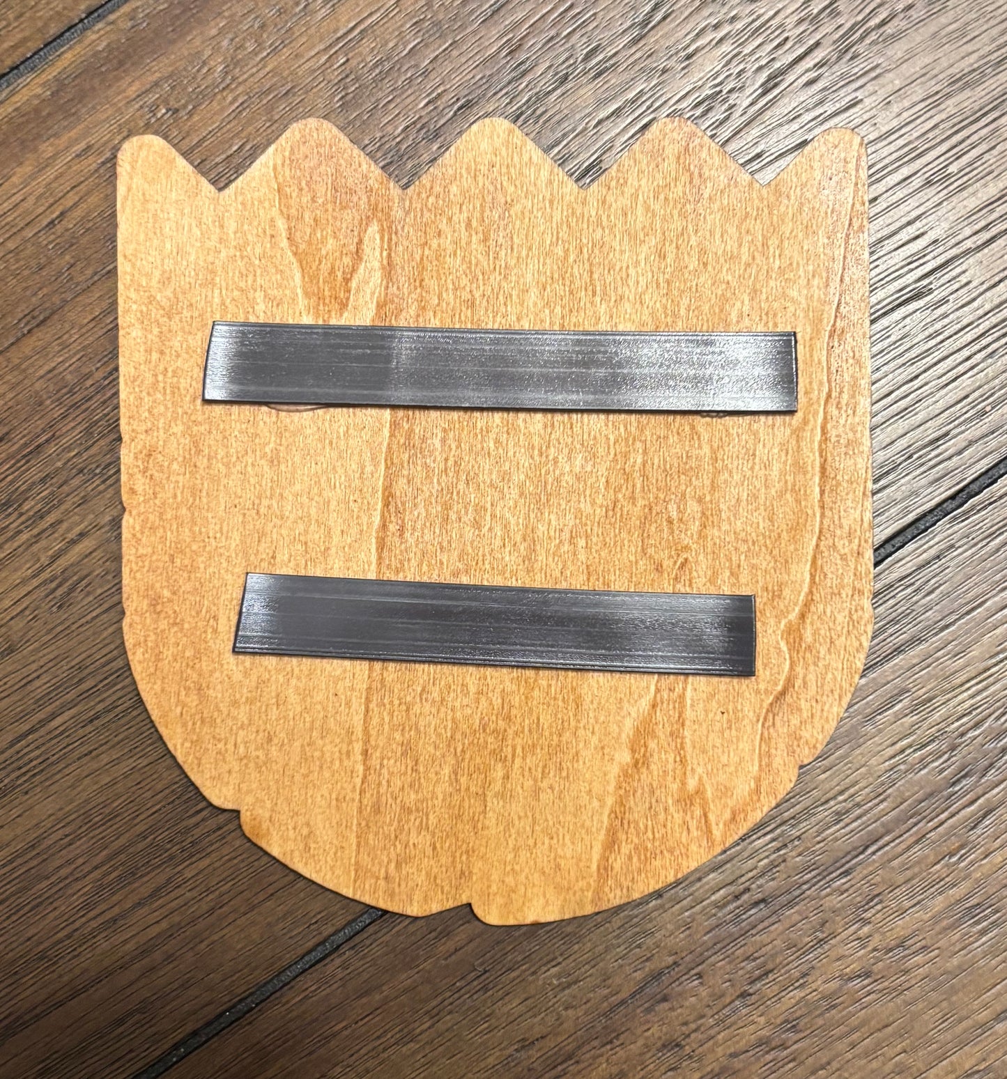 Stained basswood fridge magnet of the Sacramento Kings basketball team logo