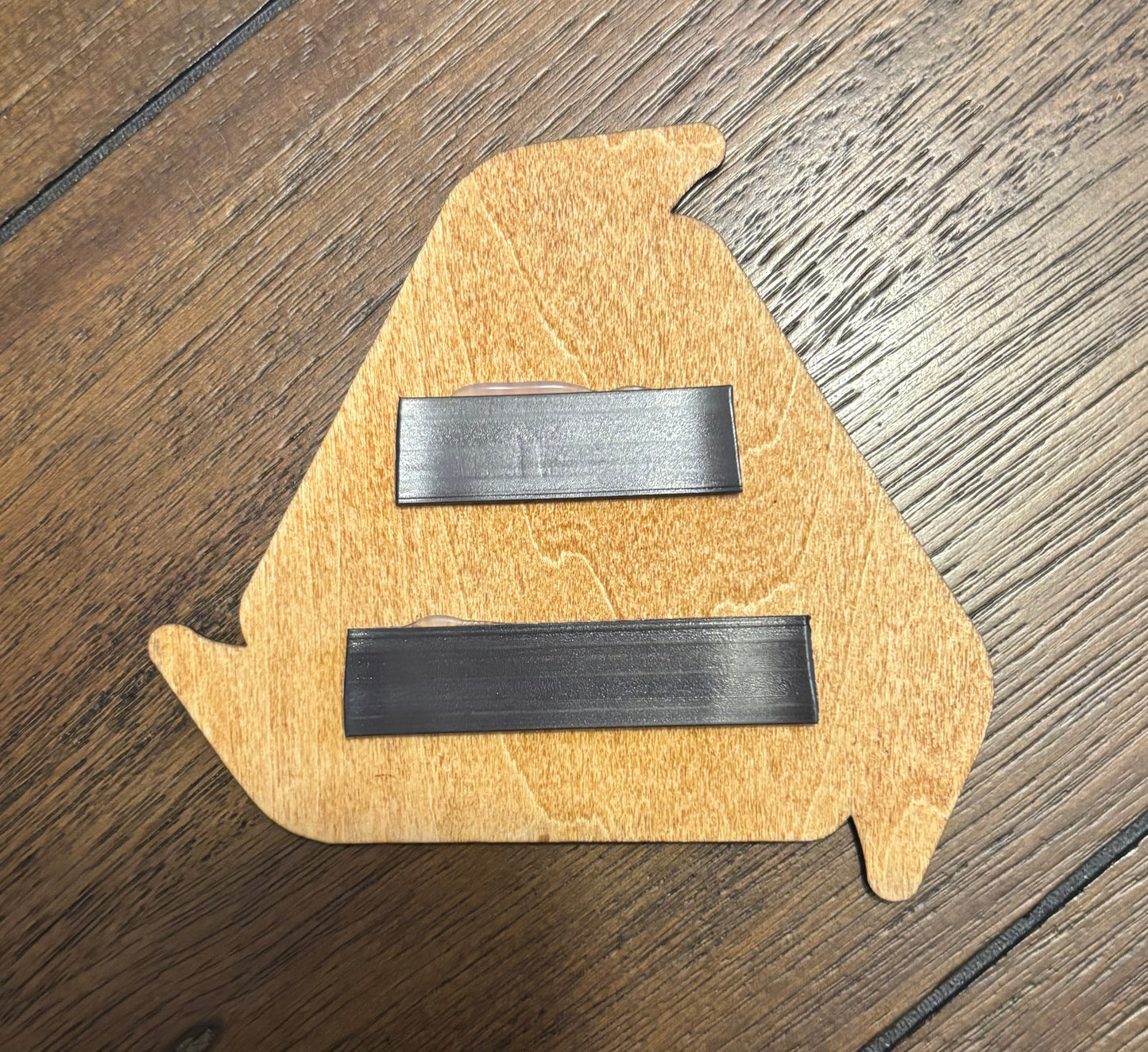Stained basswood fridge magnet of the Brotherhood of Nod logo from the Command & Conquer video games