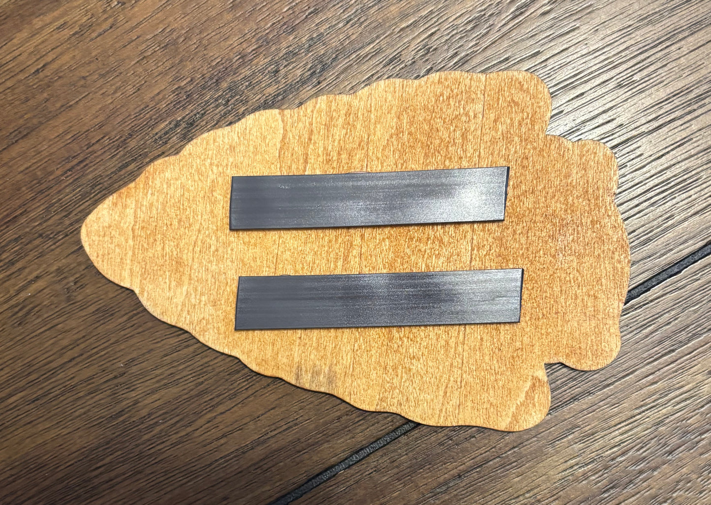 Stained basswood fridge magnet of the Kansas City Chiefs football team logo