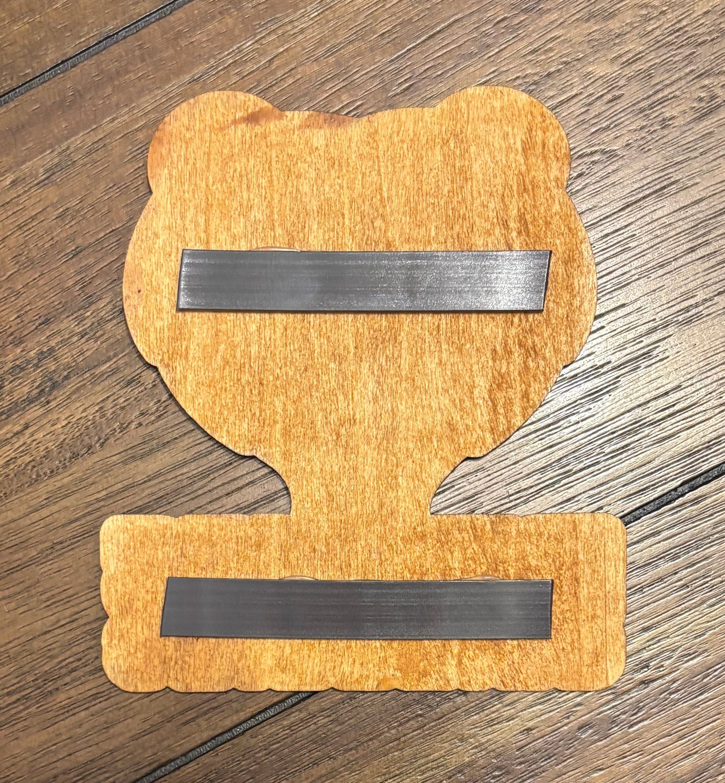 Stained basswood fridge magnet of the Memphis Grizzlies basketball team logo