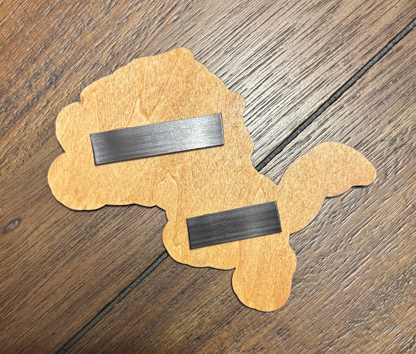Stained basswood fridge magnet of the Detroit Lions football team logo