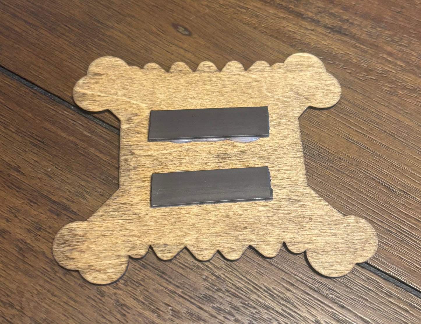 Stained basswood fridge magnet of Bart's daredevil shirt from the Simpsons