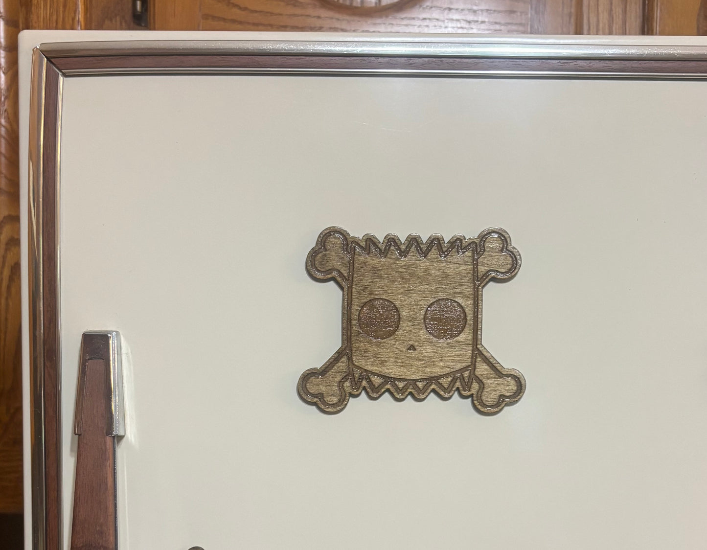 Stained basswood fridge magnet of Bart's daredevil shirt from the Simpsons