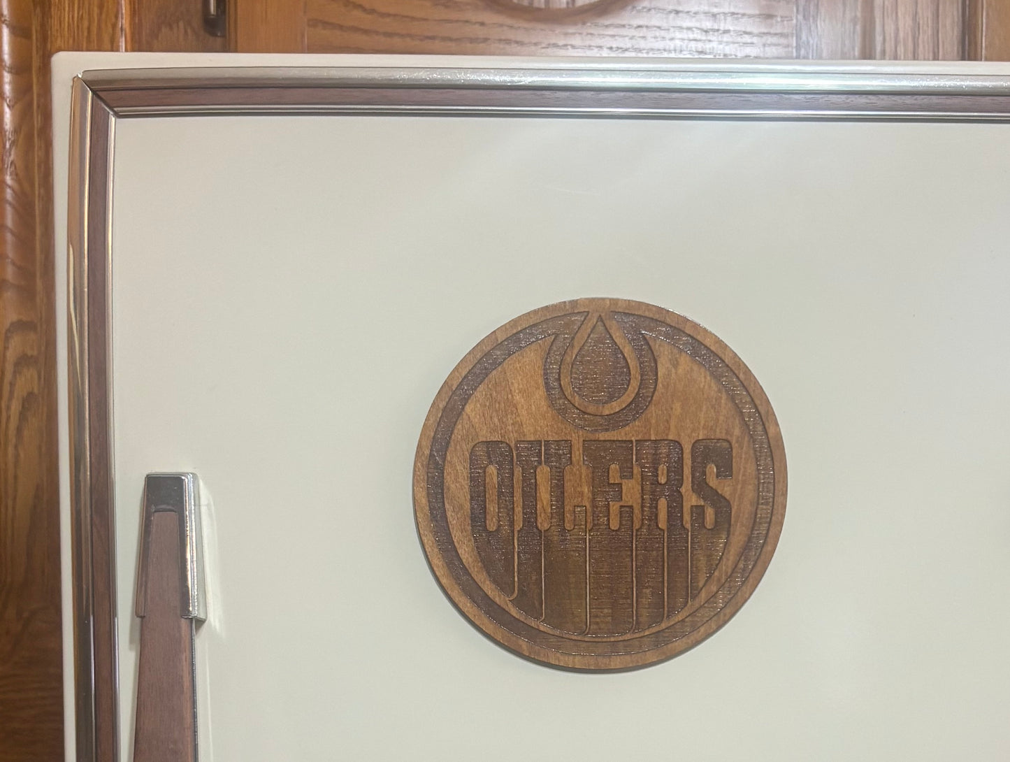 Stained basswood fridge magnet of the Edmonton Oilers hockey team logo