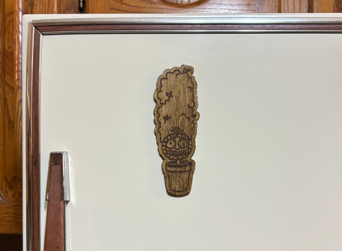 Stained basswood fridge magnet of the Marge plant from the Simpsons