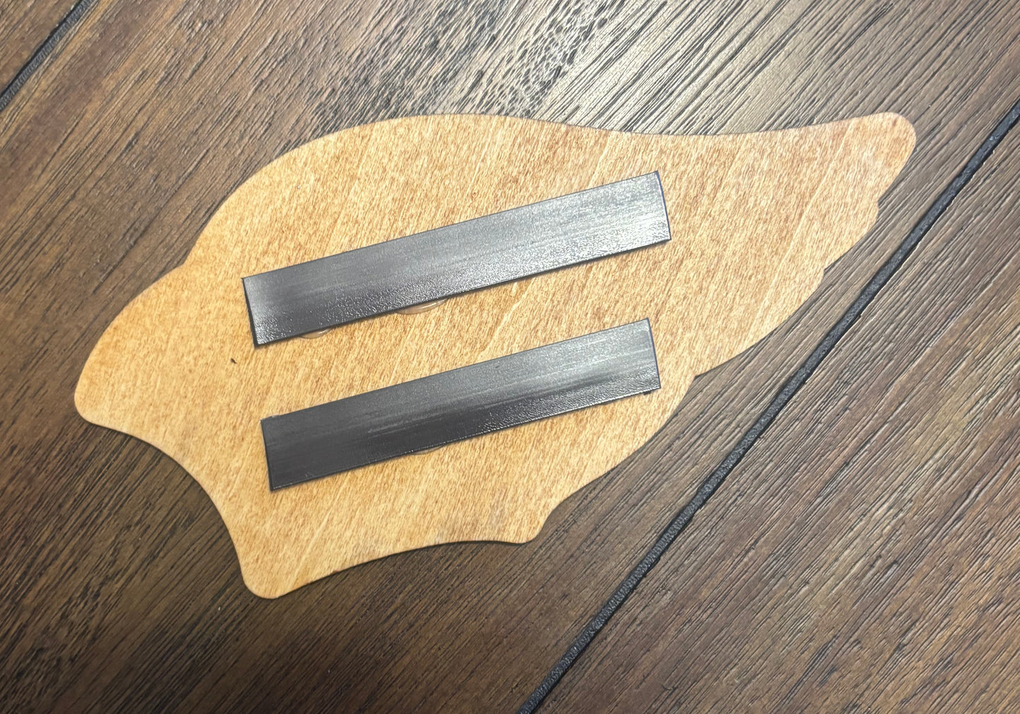 Stained basswood fridge magnet of the Arizona Cardinals football team logo