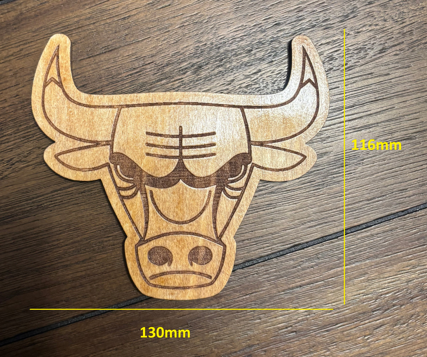 Stained basswood fridge magnet of the Chicago Bulls basketball team logo