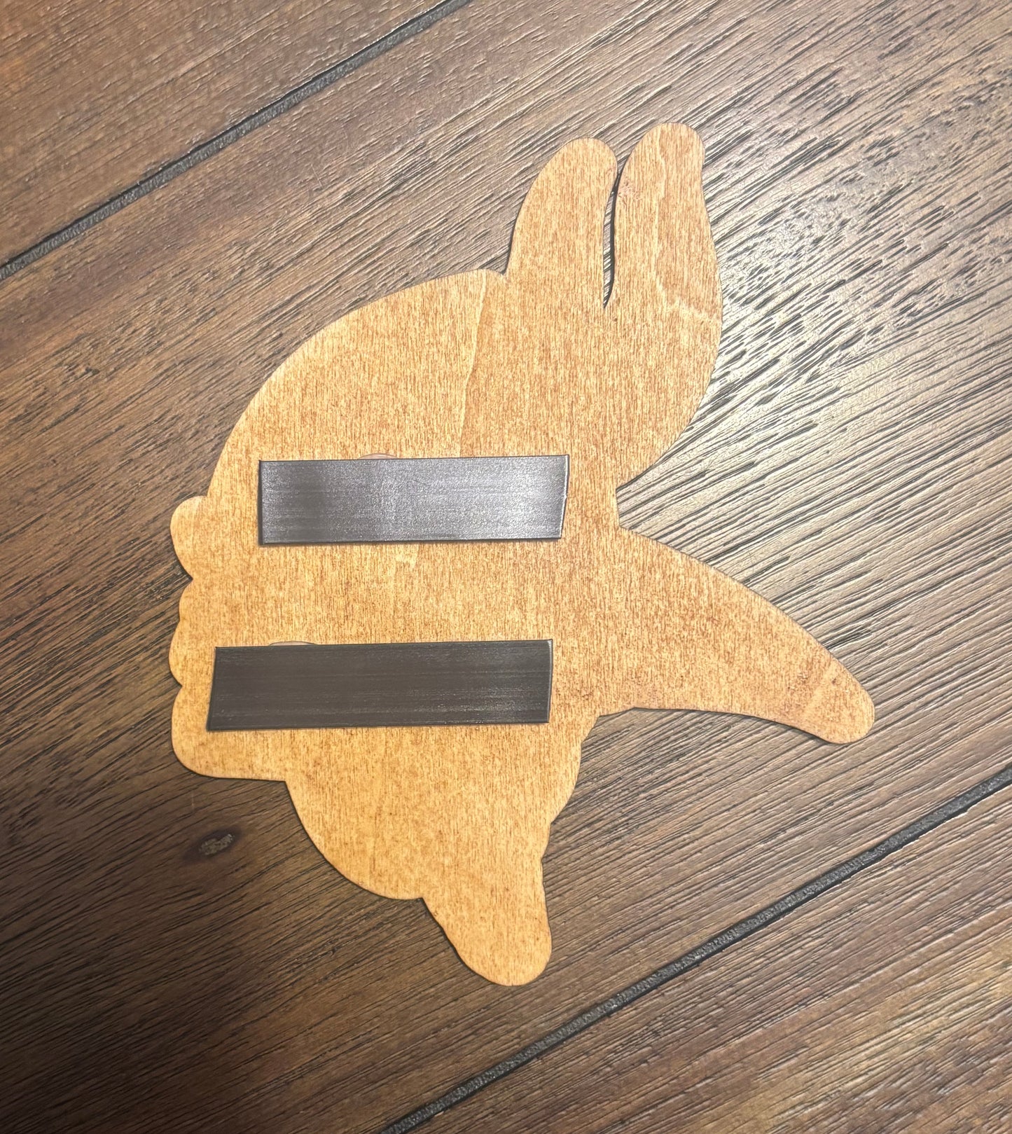 Stained basswood fridge magnet of the Minnesota Vikings football team logo