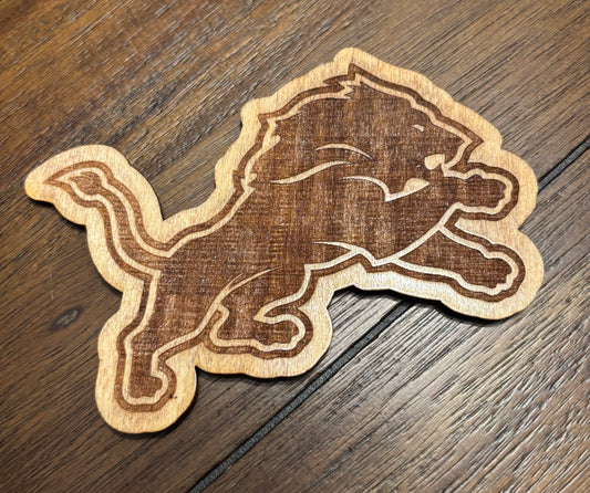 Stained basswood fridge magnet of the Detroit Lions football team logo