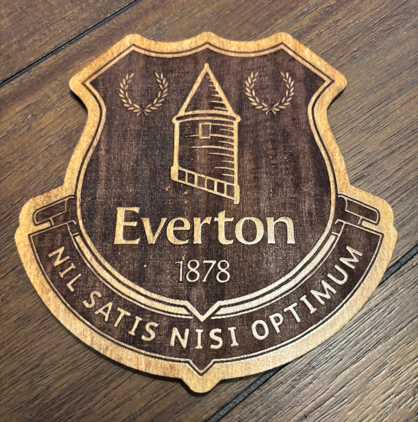 Stained basswood fridge magnet of the Everton FC soccer team logo